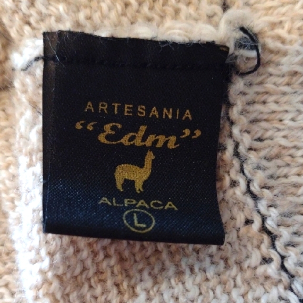 Peruvian Alpaca Knit Sweater - Picture 3 of 5